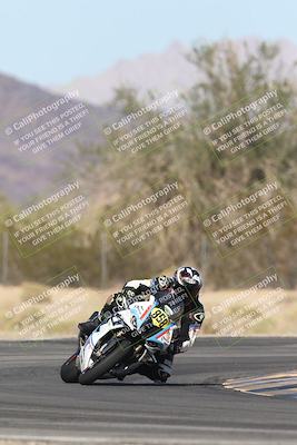 media/Nov-02-2025-CVMA (Sun) [[337aff29ab]]/Race 11-Amateur Supersport Open/